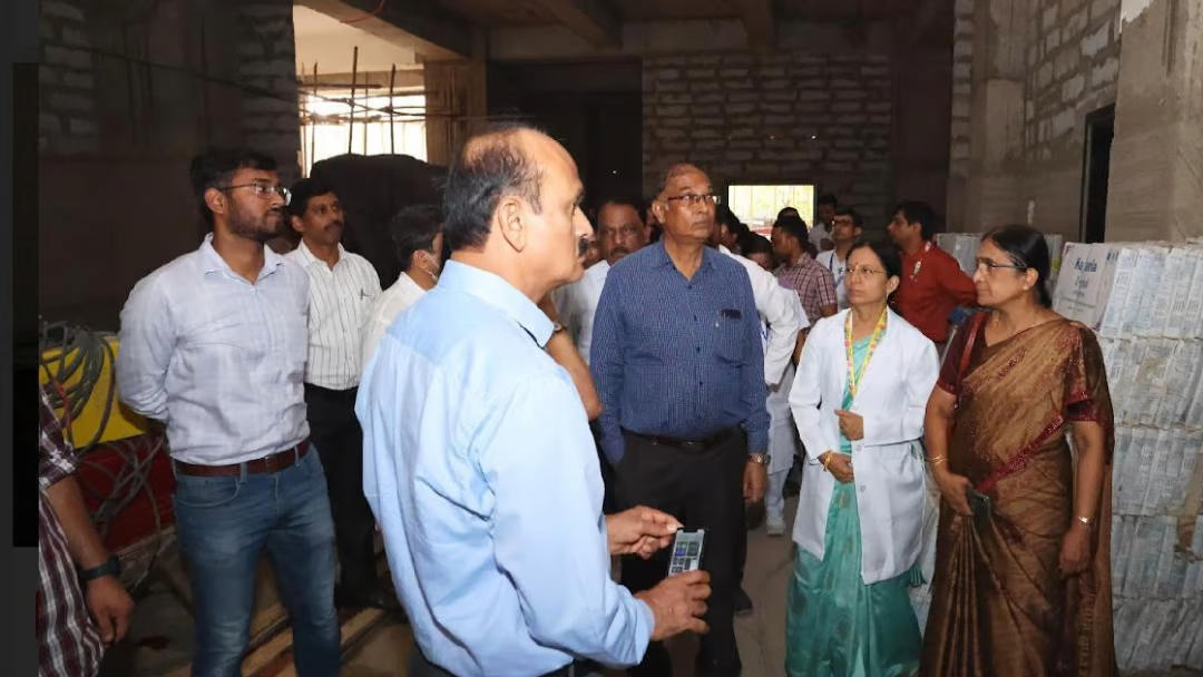 Mumbai: Director General Railway Health Services Inspects Central Railway’s Bharat Ratna Dr Babasaheb Ambedkar Memorial Hospital, Byculla