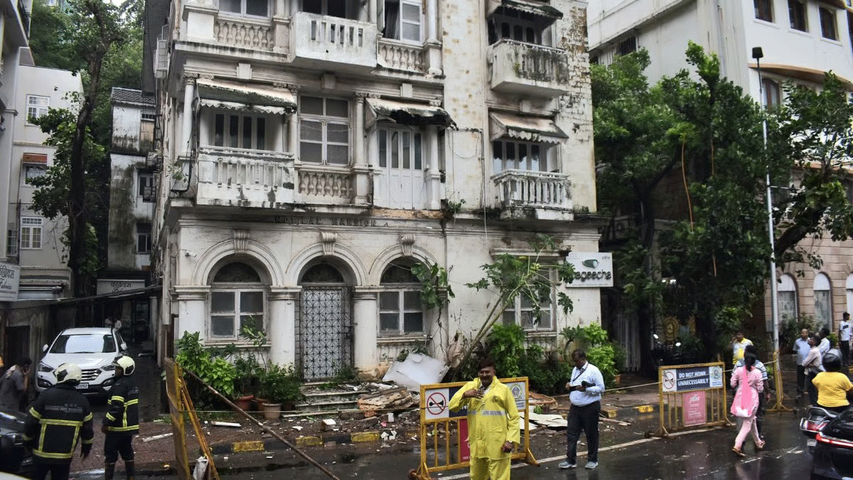 Mumbai: 12 Yr Old Boy Seriously Injured After Balcony Of Motilal Mansion Collapses At Kemps Corner