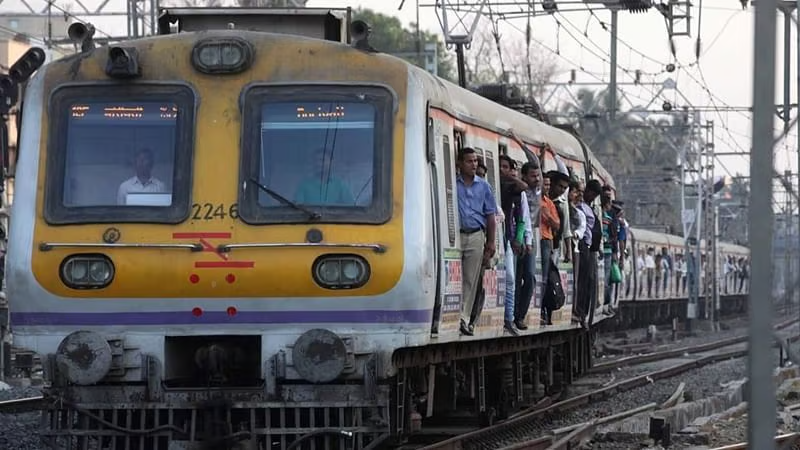 Mumbai: Central Railway Local Train Services Disrupted Due To Technical Snag Near Thane