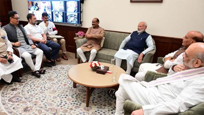 Too Close For Comfort! PM Modi, Rahul Gandhi & Other MPs Attend Meeting Called By LS Om Birla