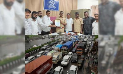 Rickshaw Taxi Driver Owners Association submitted a request letter to the Senior Police Commissioner Traffic Control to stop the long traffic jam