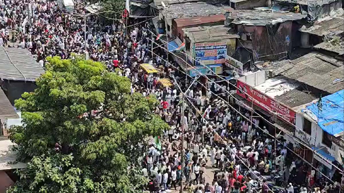 Mumbai: Dharavi Locals Halt BMC’s Attempt To Demolish Illegal Portion of Mosque, Trustees Request 4 Days