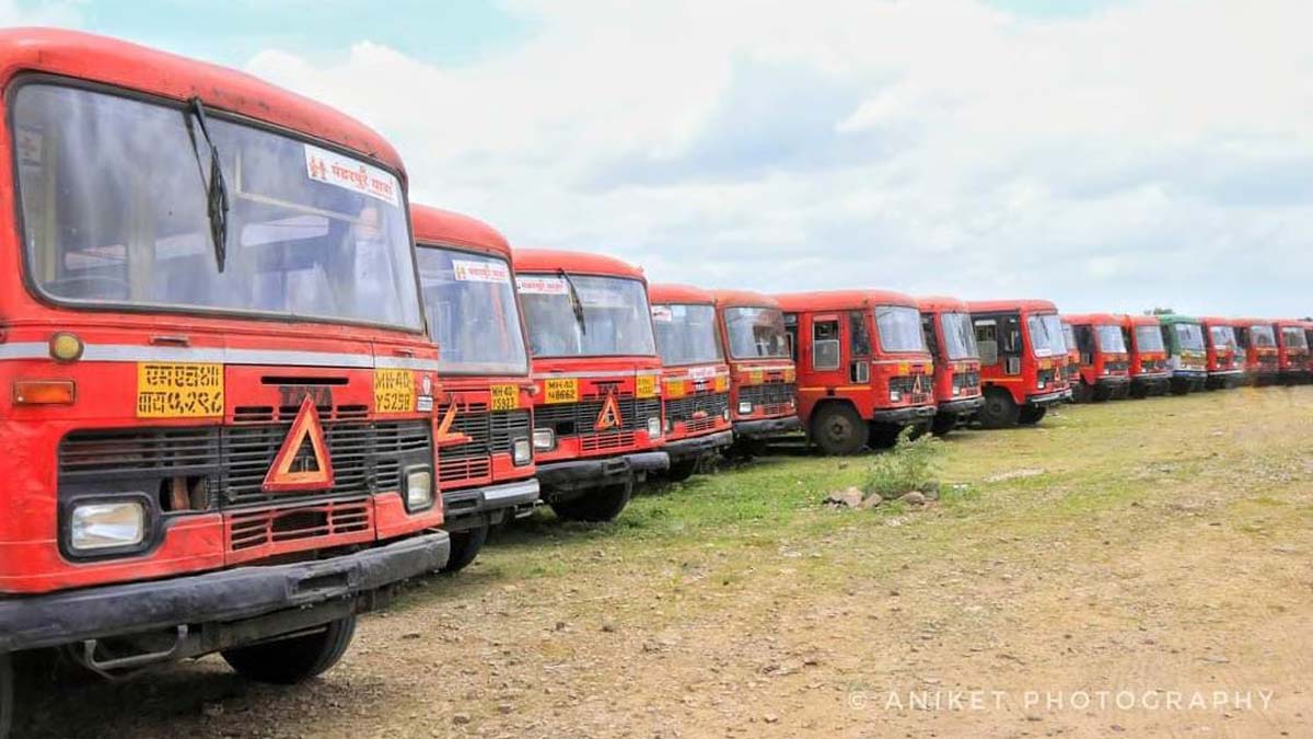 Maharashtra: Strike Called By Workers' Unions Of MSRTC Leads To Widespread Disruption In Bus Services; 35 Of 251 Depots Completely Shut